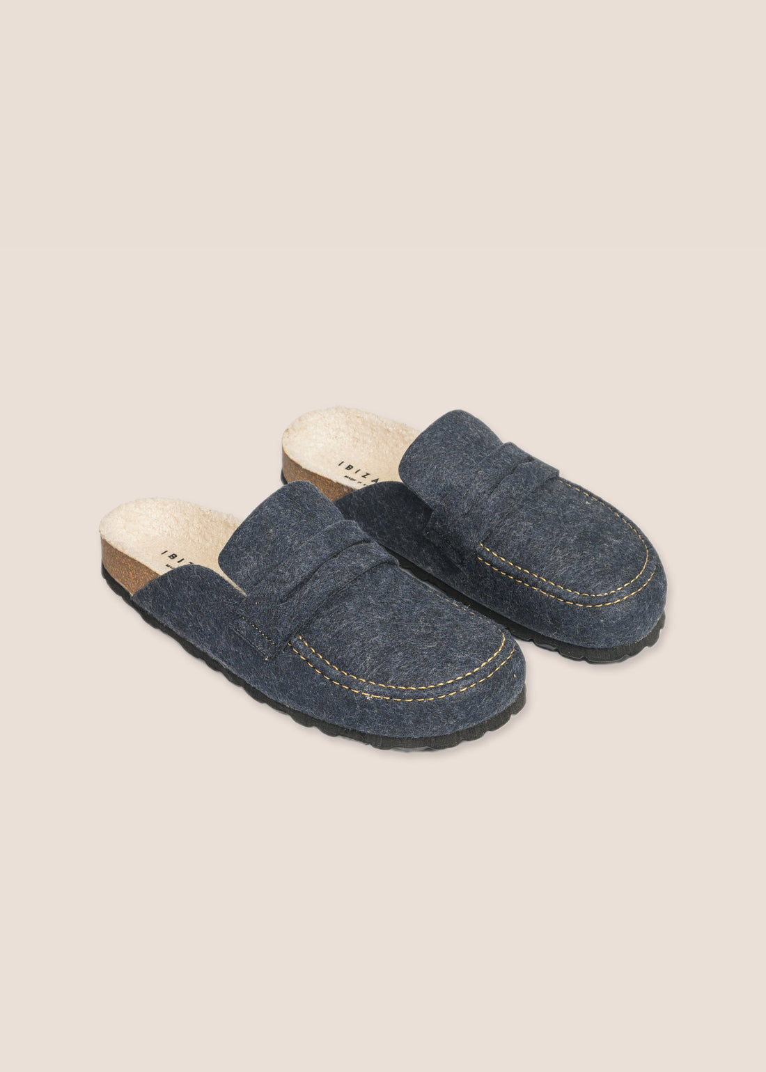 Abric Marino — zueco forrado con pala tipo mocasín, vista lateral